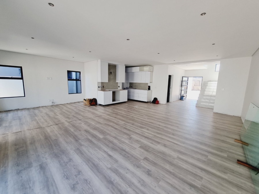 4 Bedroom Property for Sale in Sandown Western Cape